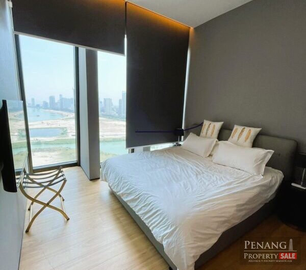 City of Dreams, Waterfront Condo with Unobstructed Seaview.
