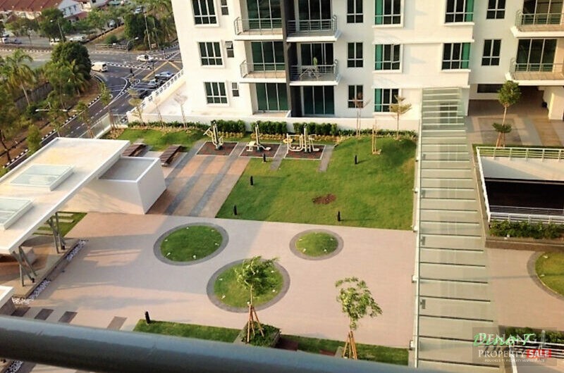 Elit Heights Condo, Fully Furnished. Enjoy Convenience of Living, Dining & Shopping