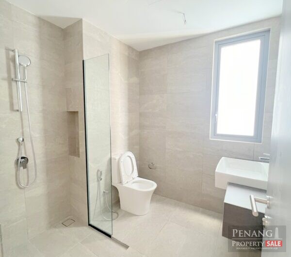[KEY WITH ME] Triuni Residence Corner Unit 1302sqft 3 CAR PARK Gelugor