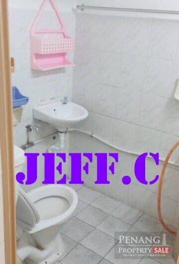 Taman Pekaka Blok 33 Reno 1 Car 3 Bedrooms Park Sungai Dua near USM