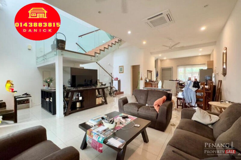 3 Storey Terrace Permai Garden w Privatre Backyard Located in Tanjung Bungah