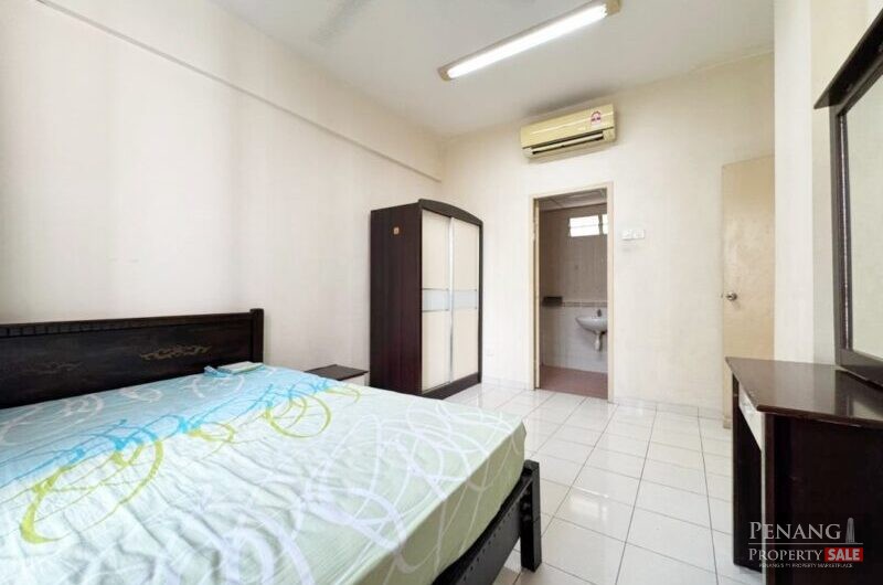 Putra Place Bayan Lepas Queensbay Mall area worth to buy Well Conditio