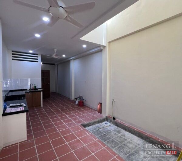 【2 unit Adjoining】2 sty Shop Seang Tek Road Georgetown Face Main Road