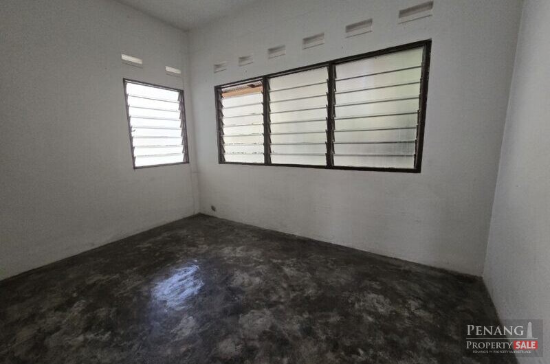 【Worth Buy !!】 2 Sty Bungalow House【 Sungai Ara 】4000sf Big Compound