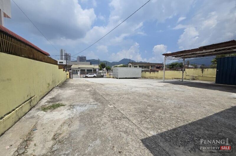 2 sty Bungalow / Warehouse Air Itam | Main Road | Big Compound 13000sf