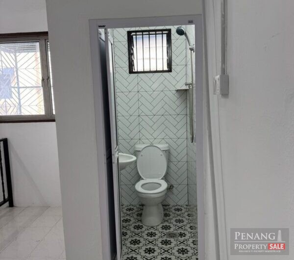 2 sty Shop | Jalan Zainal Abidin Georgetown | Near Macalister Road