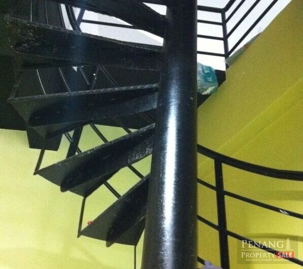 Ground floor Retail shop with mezzanine floor Sunteh Bayan Baru 650sf