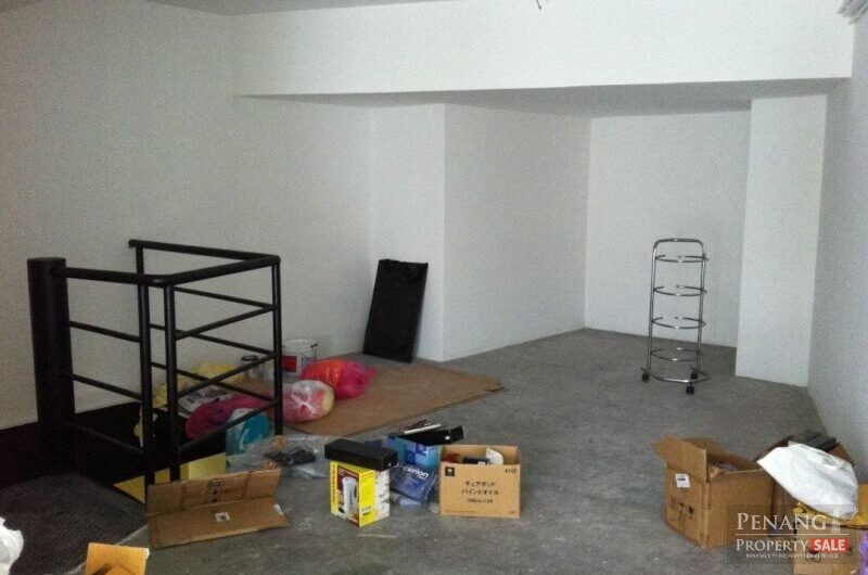 Ground floor Retail shop with mezzanine floor Sunteh Bayan Baru 650sf