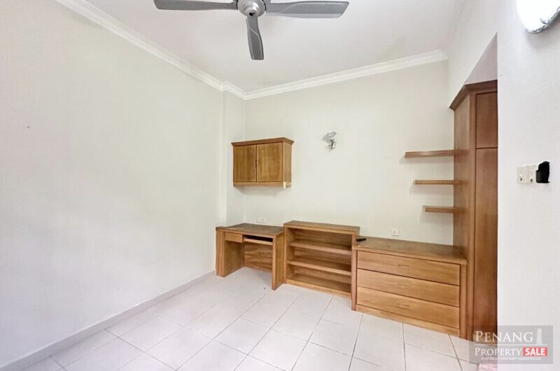 Exceptional 2500sf Pearl View Condo With Ocean View! 3 Parking Spaces