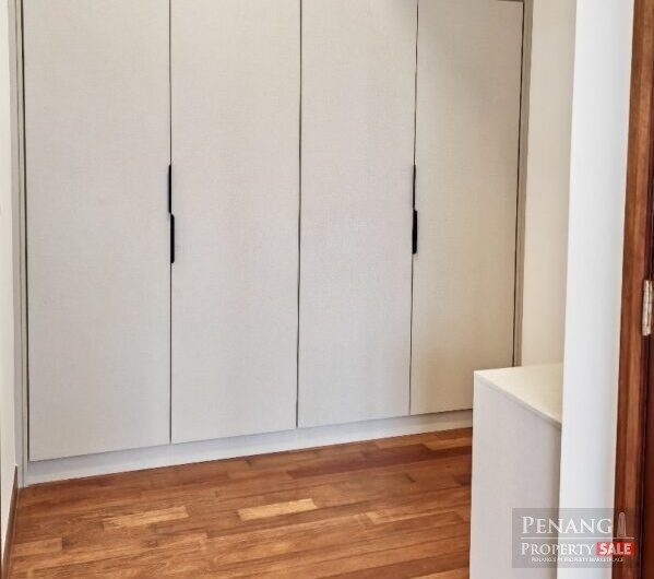 Renovated Corner Unit at Muze Picc, Stunning Penang Golf Club View!