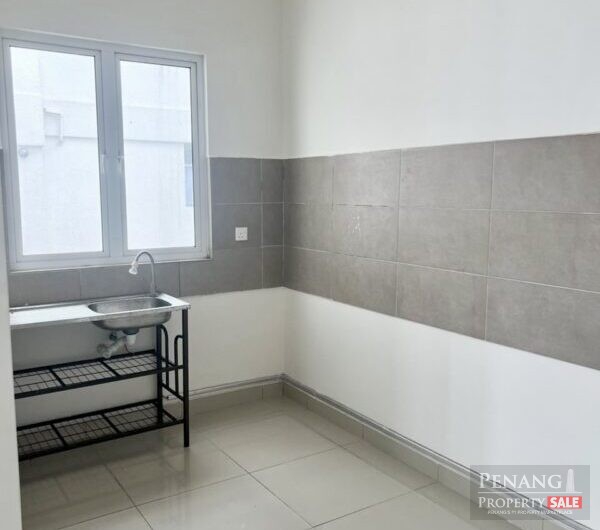 Well Maintained Gardens Ville Condo with 2 Carparks, Value Buy!