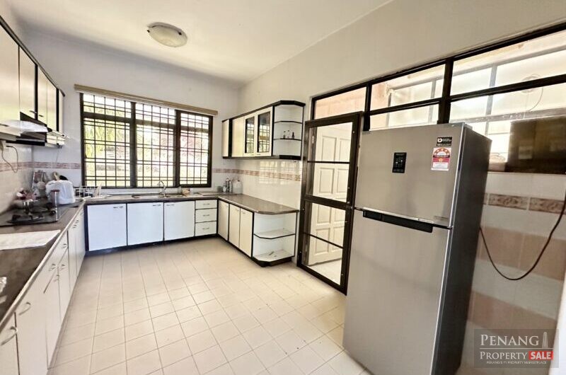 Exceptional 2500sf Pearl View Condo With Ocean View! 3 Parking Spaces