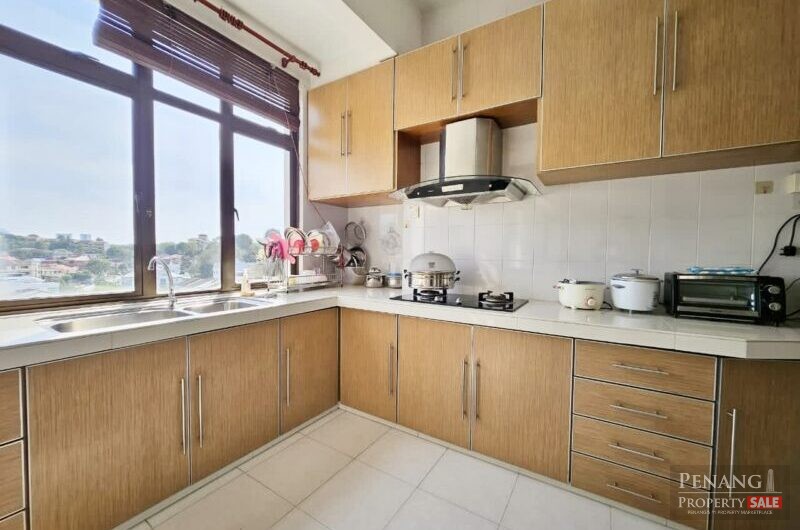 Renovated Palm Palladium Condo with 2 Carparks, Freehold, Great Buy!
