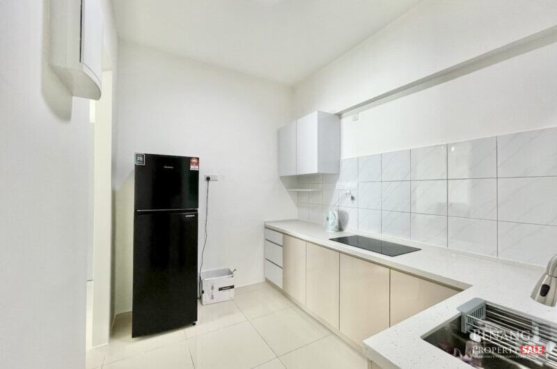 Seaview The Zen with 2 Side by Side Carparks, Renovated