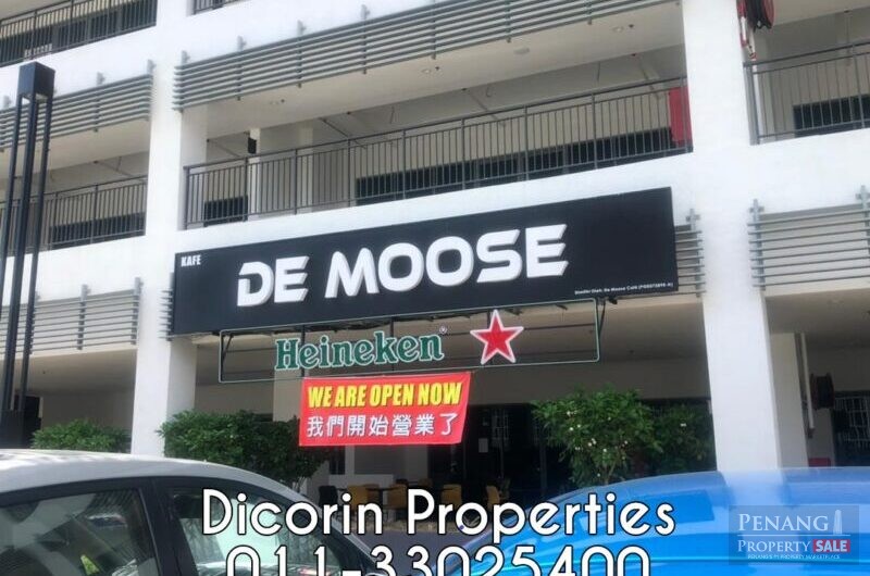 Utropolis, rental Shop, strategic location, corner unit, next to escalators