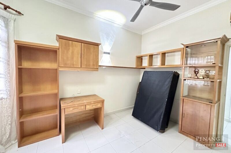Exceptional 2500sf Pearl View Condo With Ocean View! 3 Parking Spaces