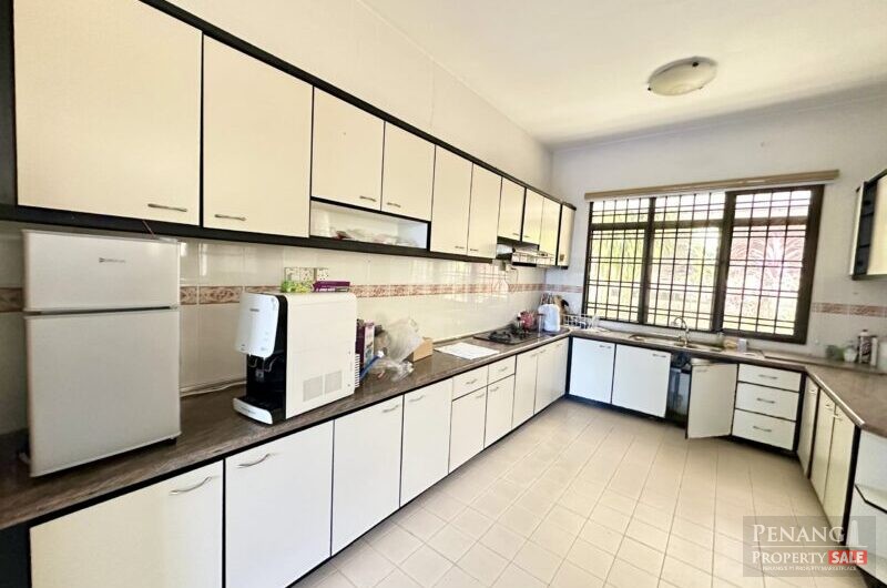 Exceptional 2500sf Pearl View Condo With Ocean View! 3 Parking Spaces