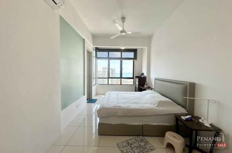 Fully Furnished & Renovated Mont Residence with 2 Carparks, Seaview!