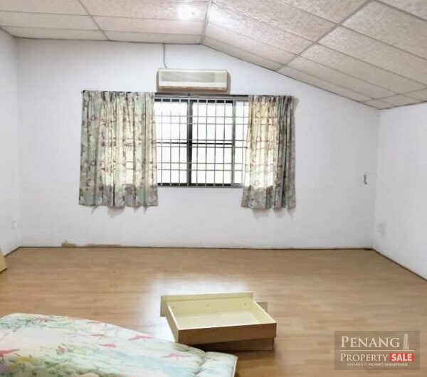 1.5 Storey Semi-D House at Jalan Sateria, Tanjung Tokong, Tanjung Bungah
