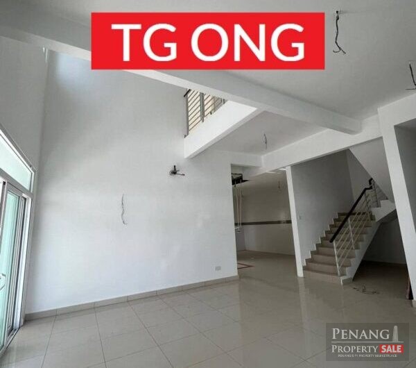 Hot Units Rare in Market  3 Storey Semi D Near Queensbay