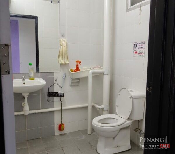 The Golden Triangle 1, Commercial Shop, with plaster ceiling, tiles, lift