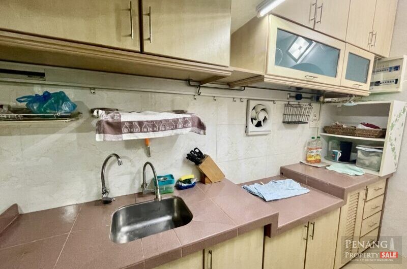 Corner Unit at Desa Baiduri, Renovated Well Maintain with City View