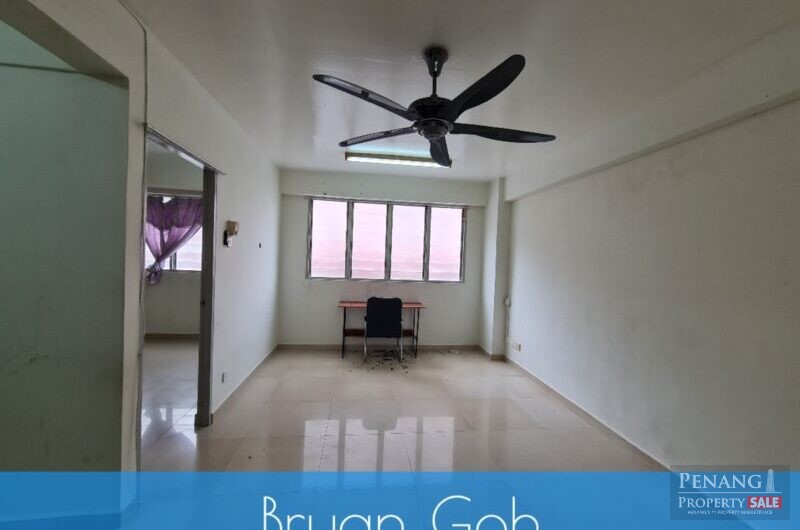Greenlane Heights Flat Near Penang Bridge, Lam Wah Ee Hospital, Han Chiang College