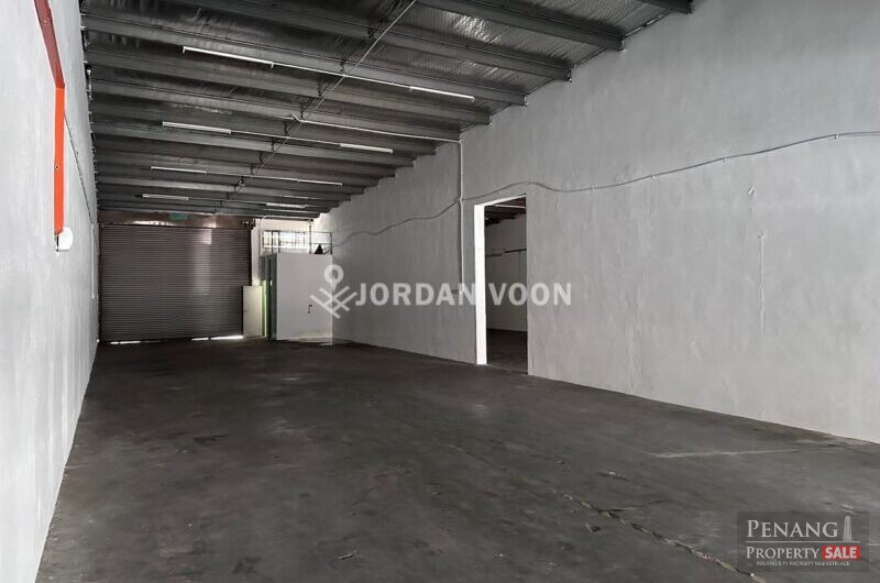 1.5 Storey 2-unit adjoint Terrace Light Industry IKS Juru Warehouse / Factory