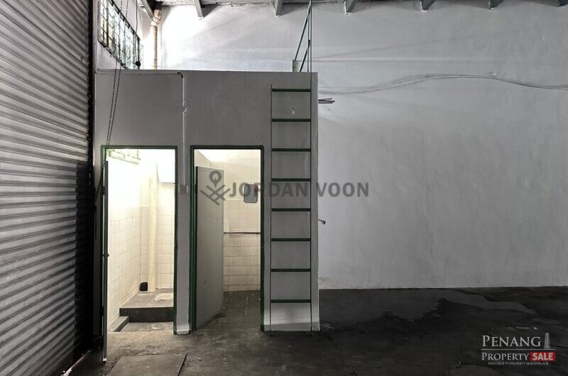 1.5 Storey 2-unit adjoint Terrace Light Industry IKS Juru Warehouse / Factory