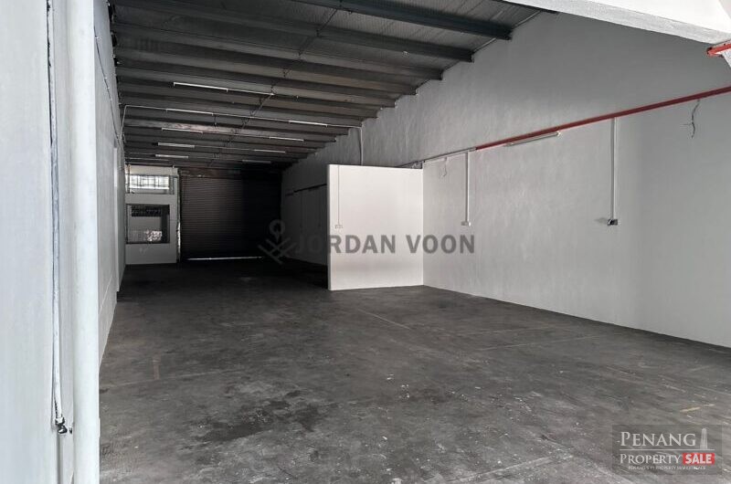 1.5 Storey 2-unit adjoint Terrace Light Industry IKS Juru Warehouse / Factory