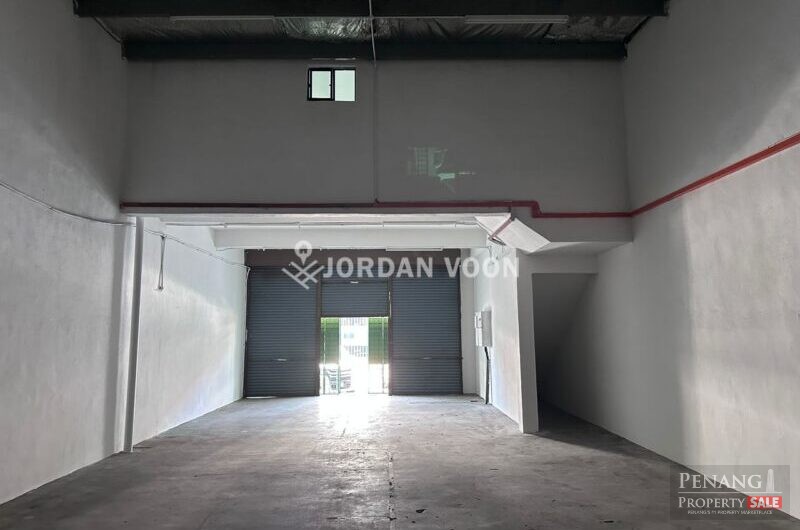 1.5 Storey 2-unit adjoint Terrace Light Industry IKS Juru Warehouse / Factory