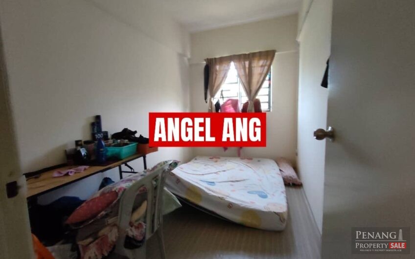 Dua Residensi Teluk Kumbar For Sale