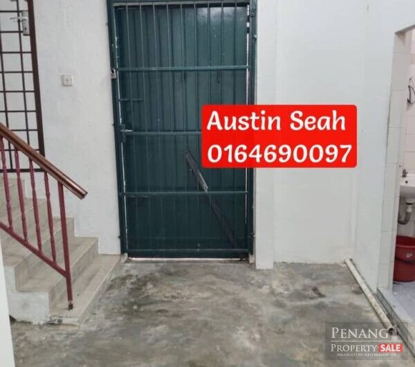 CORNER KAMPUNG BENGGALI DOUBLE STOREY SHOPLOT For RENT, View to secure