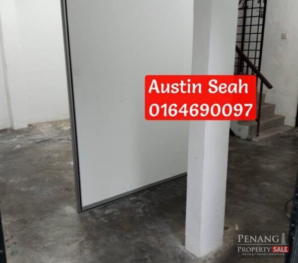 CORNER KAMPUNG BENGGALI DOUBLE STOREY SHOPLOT For RENT, View to secure