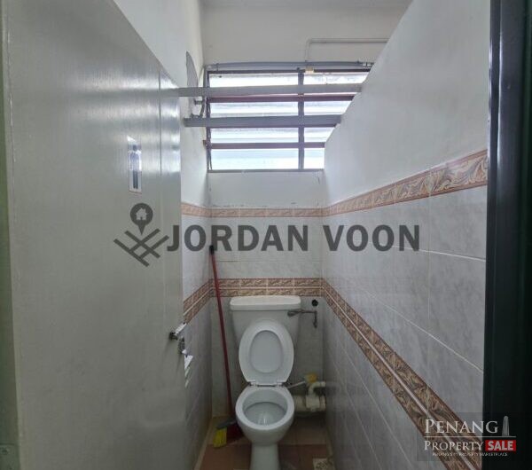 First Floor Shop Lot Office Well Maintain Condition, Taman Sri Nibong