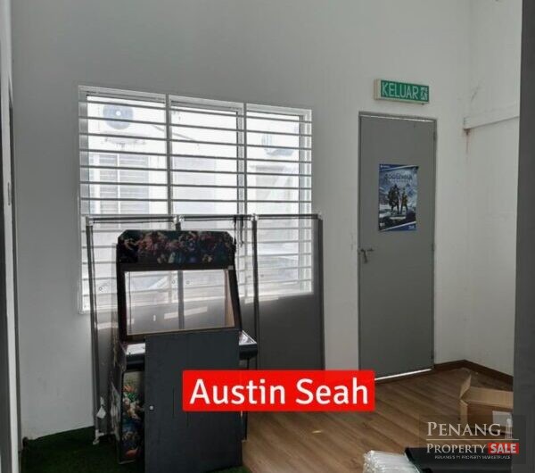 FARLIM SQUARE GROUND FLOOR For RENT, HIGH VISIBILITY, GOOD LOCATION