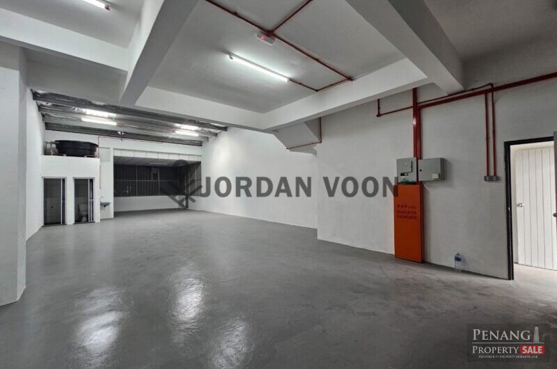 1.5Sty Terrace Factory Freshly Reno Extended Backyard Permatang Tinggi