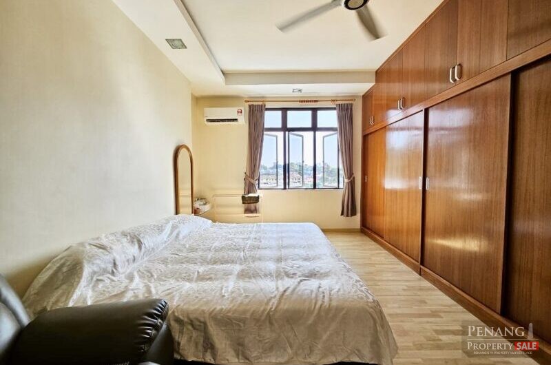 Renovated Palm Palladium Condo with 2 Carparks, Freehold, Great Buy!