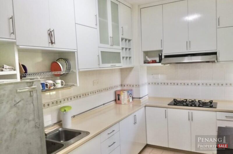 Low Floor Mutiara Place with 2 Carparks for sale! Low Density