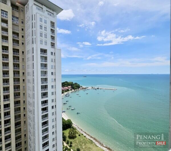 2 Bedrooms Suite Quayside Condo with Seaview, 2 Carparks, Nice Reno
