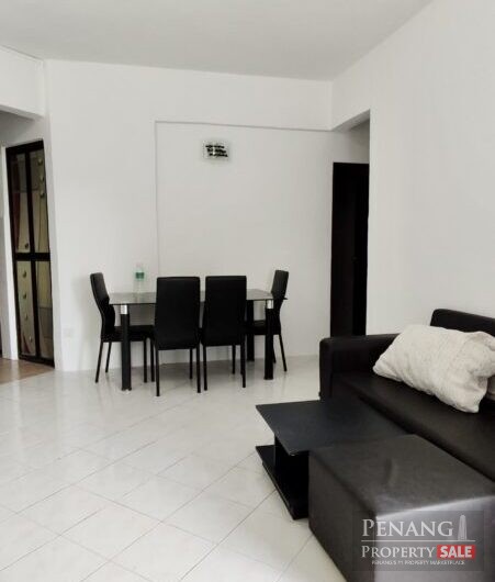 Renovated Well Maintained AraMas, Freehold