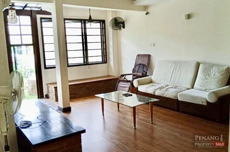 Lavinia Apartment with 1 Carpark