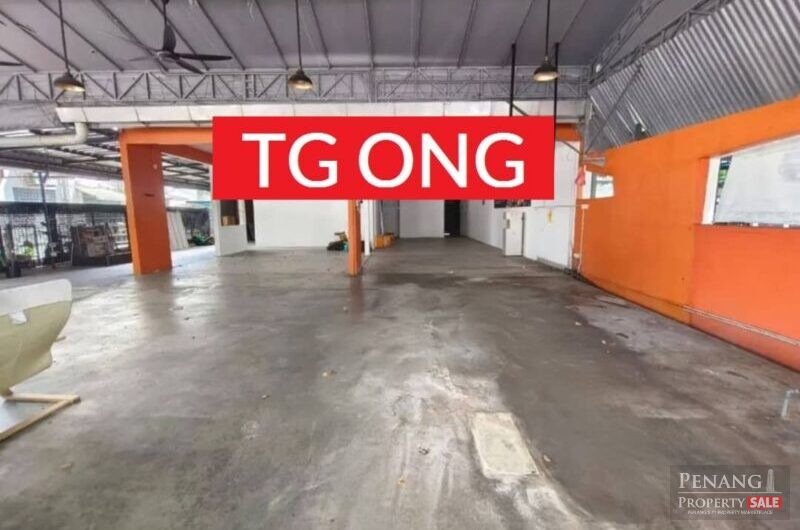 Greenlane (Jalan Masjid Negeri) Single storey commercial title shop for RENT!