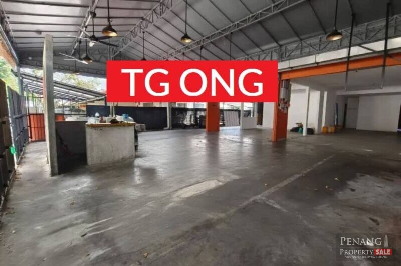 Greenlane (Jalan Masjid Negeri) Single storey commercial title shop for RENT!