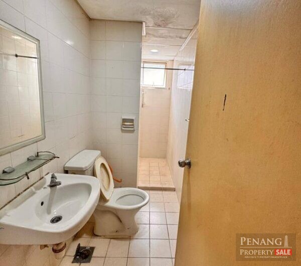 Jelutong CORNER UNIT SYMPHONY PARK 753sqft FULL Renovation Furniture Rare in Market Grab it Fast