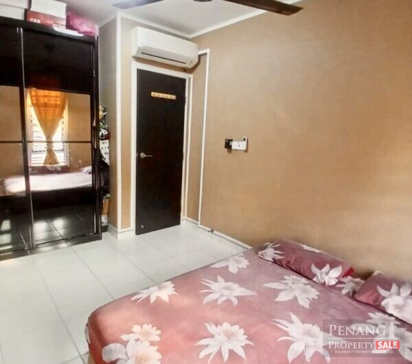 Renovated Freehold Tri Pinancle with 1 Carpark