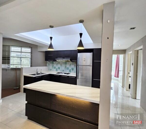 Fully Furnished Regency Heights with 2 Carparks