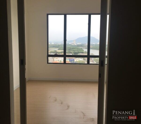Woodsbury Suites,  Studio Unit – For Sales