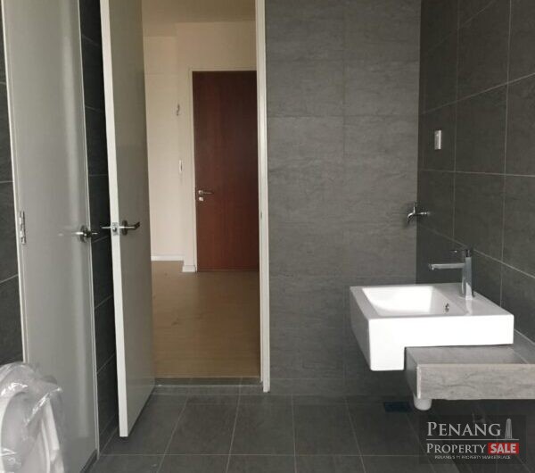 Woodsbury Suites,  Studio Unit – For Sales