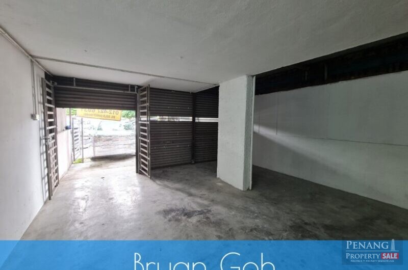 Jalan Terengganu Main Road Shophouse Near Han Chiang College, Heng Ee School, Penang General Hospital